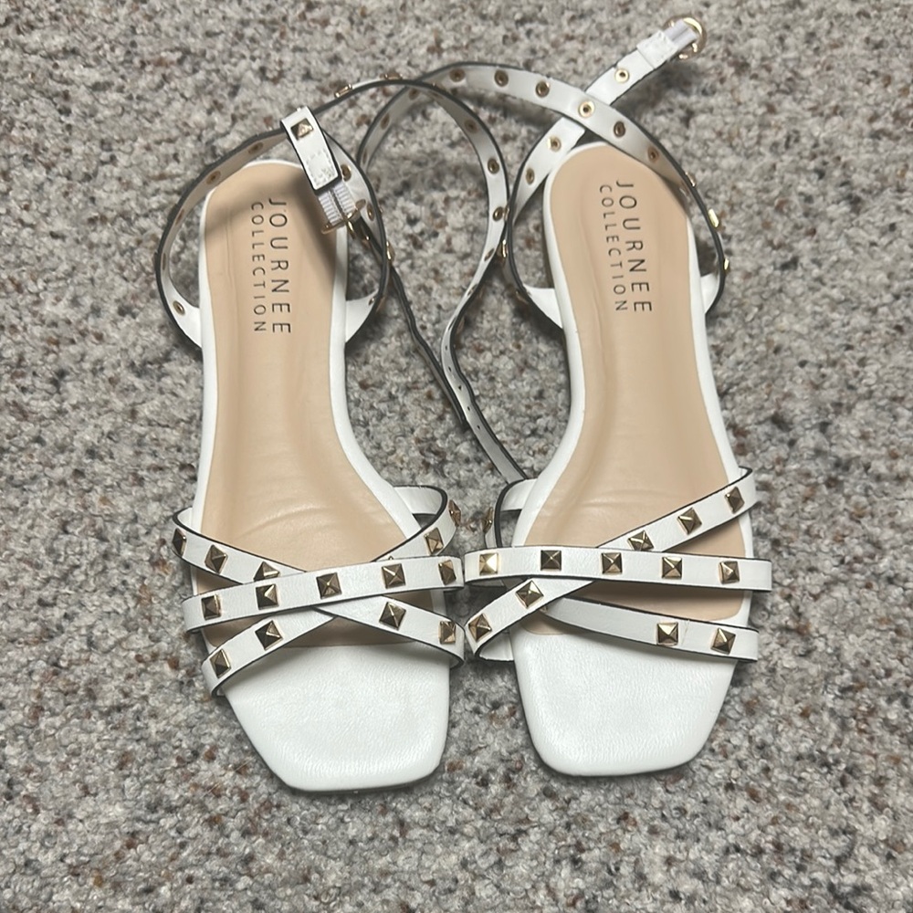 Journee Collection White Criss-Cross Sandals